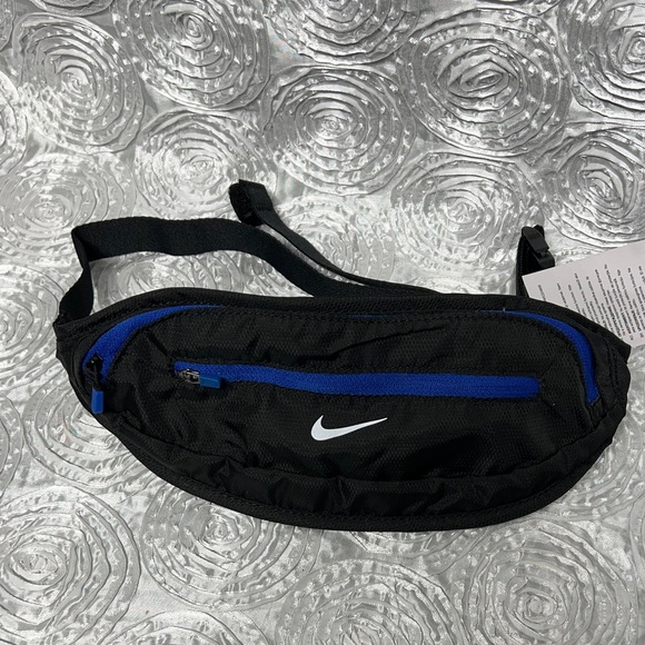 Nike Men's Black and Blue Belt Bag - Picture 1 of 9